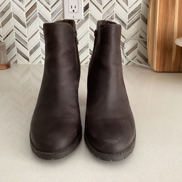 Brown booties - Picture 3 of 5